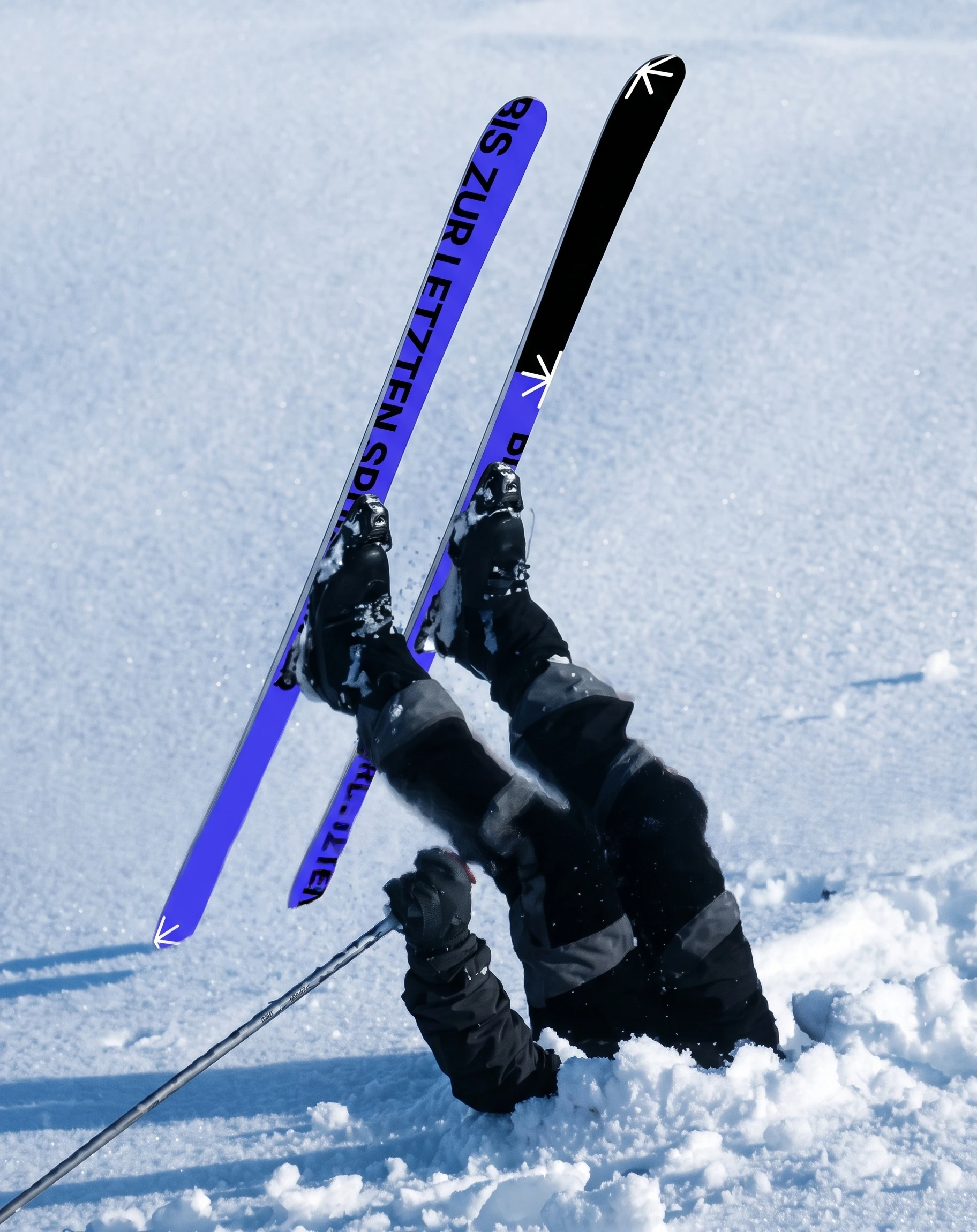 Steinboc Ski im Schnee
